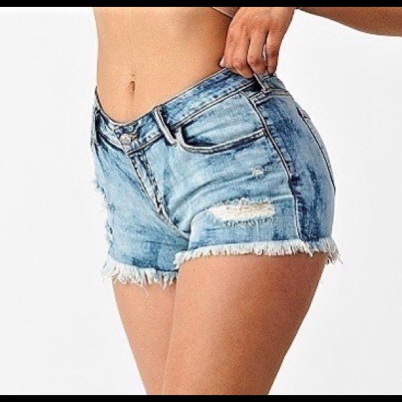 DISTRESSED LOW RISE STRETCH JEAN SHORTS - Picture 2 of 8